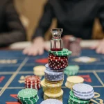 炸金花的道德争议:游戏的两面性-博彩新闻-博彩策略-博彩论坛